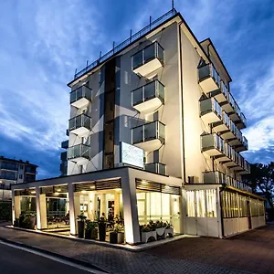 hotel-carinthia.hotelinveneto.com/