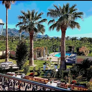 https://laura-apartment-giardini-naxos.sicilyhotelsitaly.net