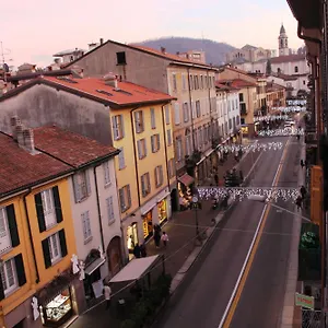 https://le-dame-della-cortesella-bb.it-lombardy.com
